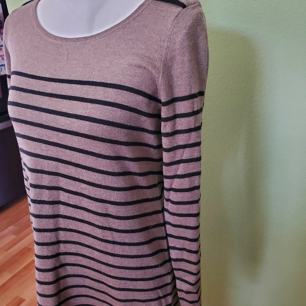 Loft sweater dress size large petite. - Picture 2 of 5
